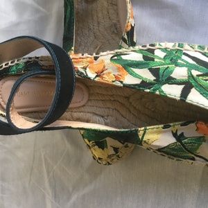 Stuart Weitzman Toga Botanical